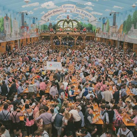 Esn Oktoberfest Campsite München Eksteriør billede